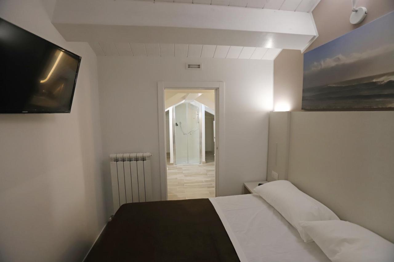 Orchidea Rooms & Suites Civitanova Marche Exteriör bild